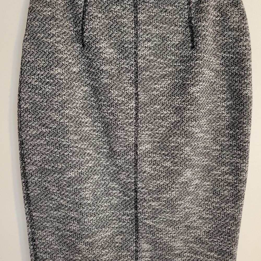 Ann Taylor Black & White Skirt Women's Size 4